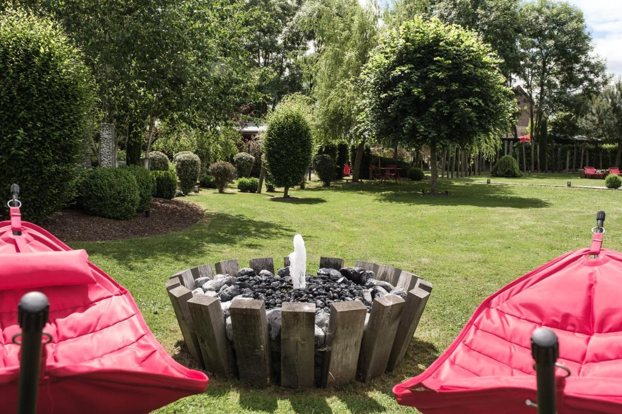 Le Domaine Des Pres Verts Suites & Chambres Avec Jacuzzi Privatif Jouey Exterior foto