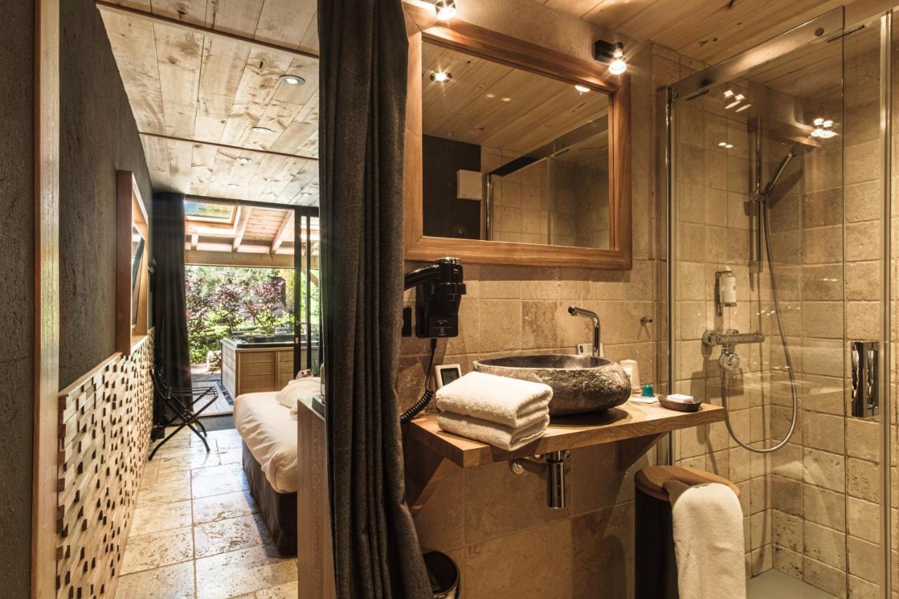 Le Domaine Des Pres Verts Suites & Chambres Avec Jacuzzi Privatif Jouey Exterior foto