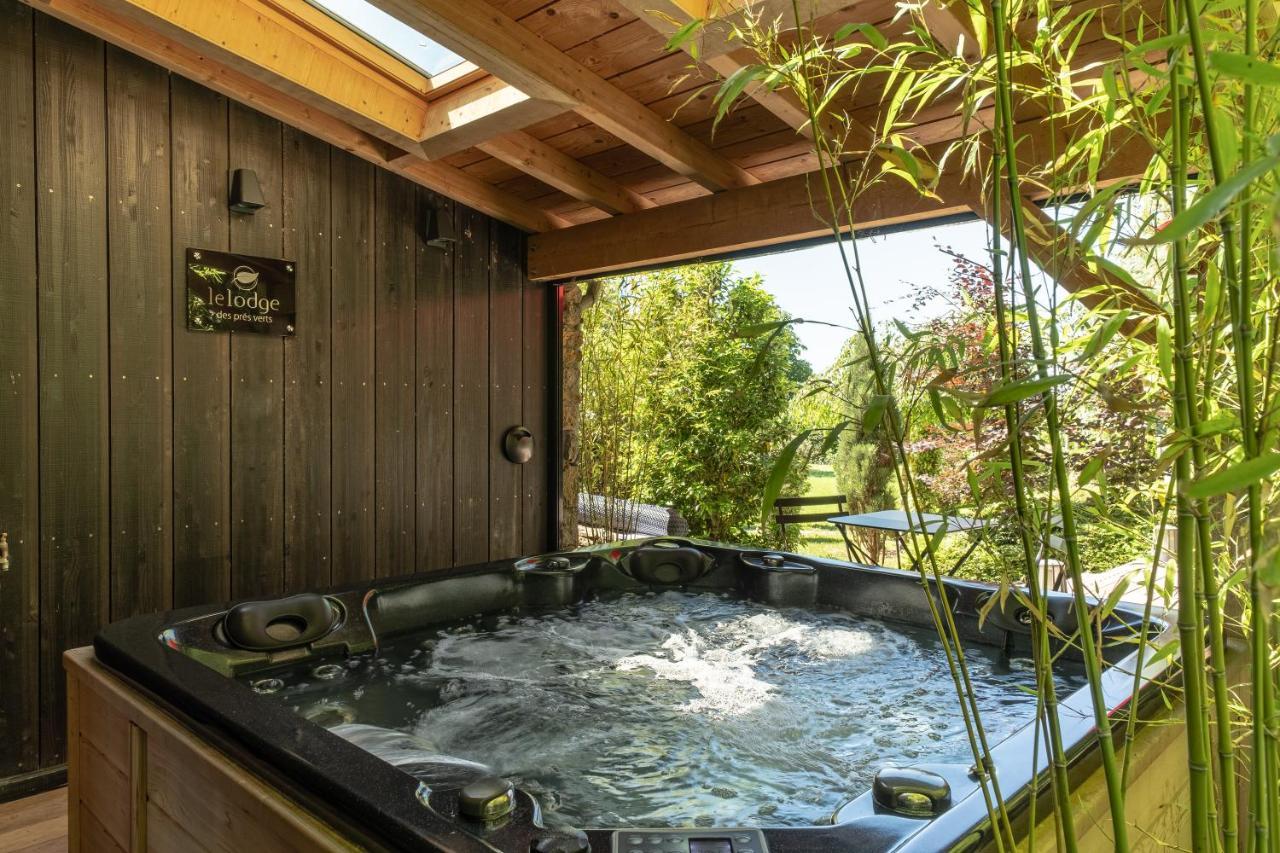 Le Domaine Des Pres Verts Suites & Chambres Avec Jacuzzi Privatif Jouey Exterior foto